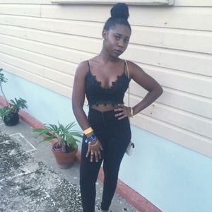 Meet your Posher, Danna